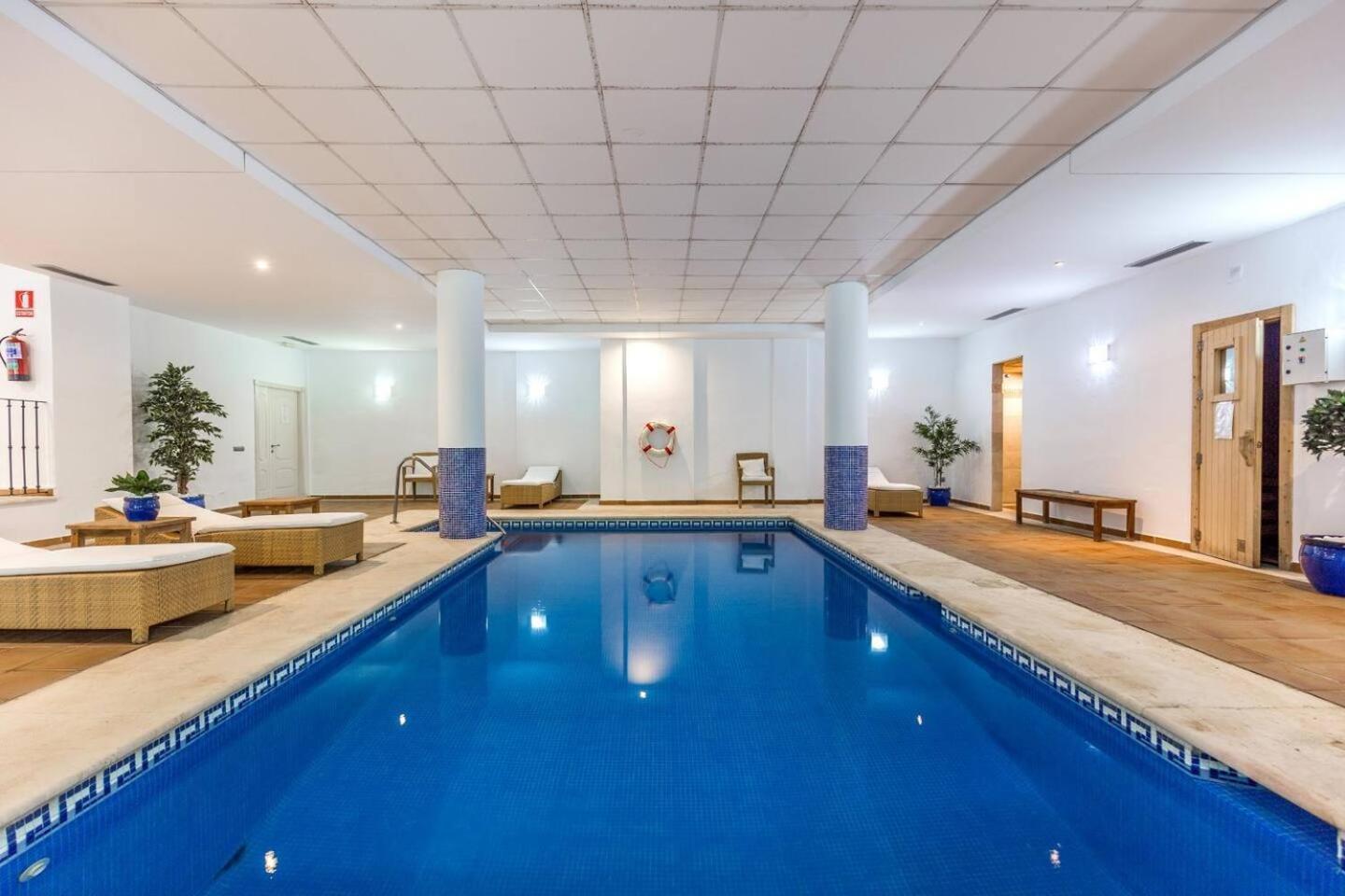 Molo Residences Boutique Apartments & Spa Марбелья Экстерьер фото