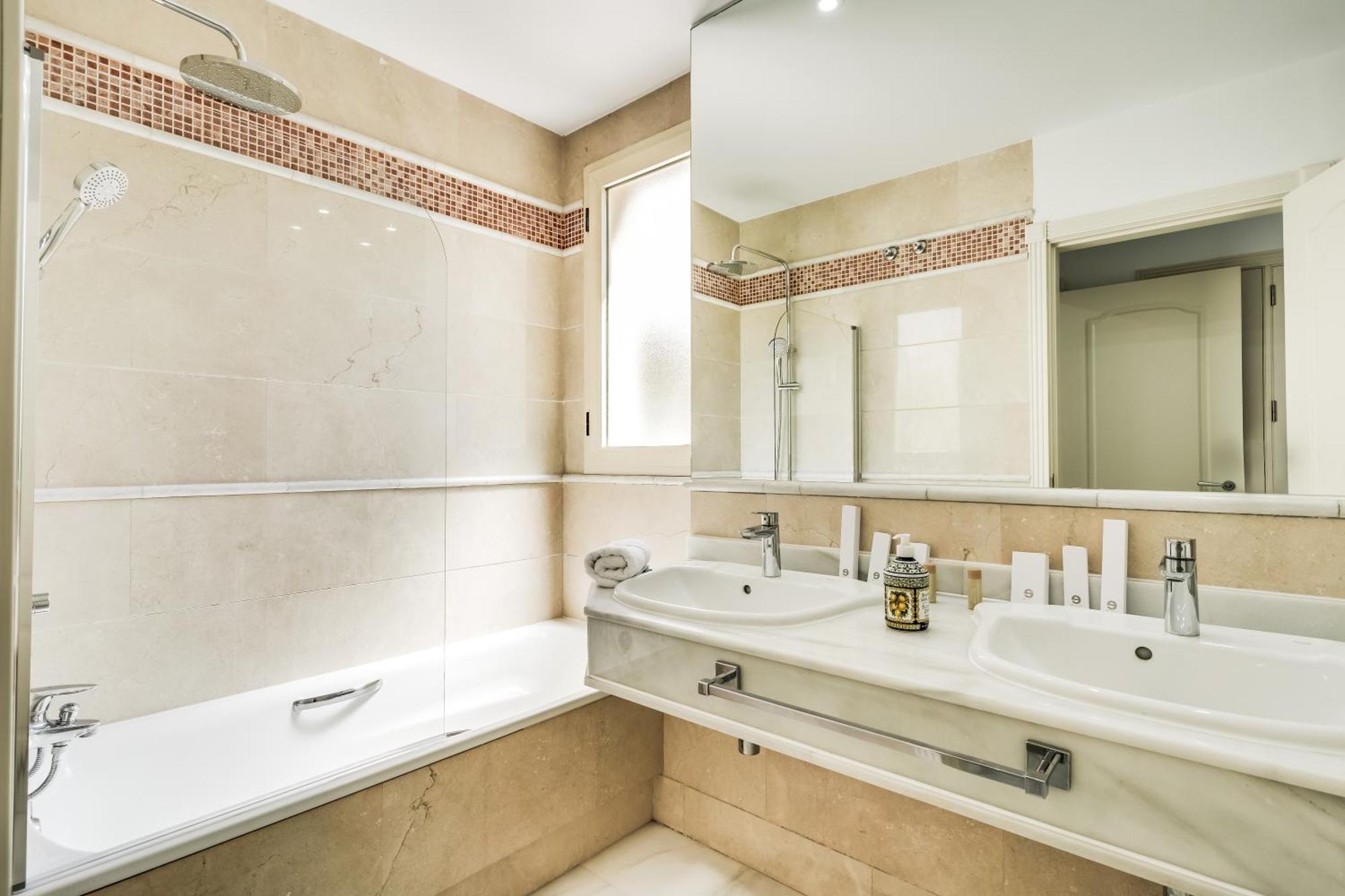 Molo Residences Boutique Apartments & Spa Марбелья Экстерьер фото